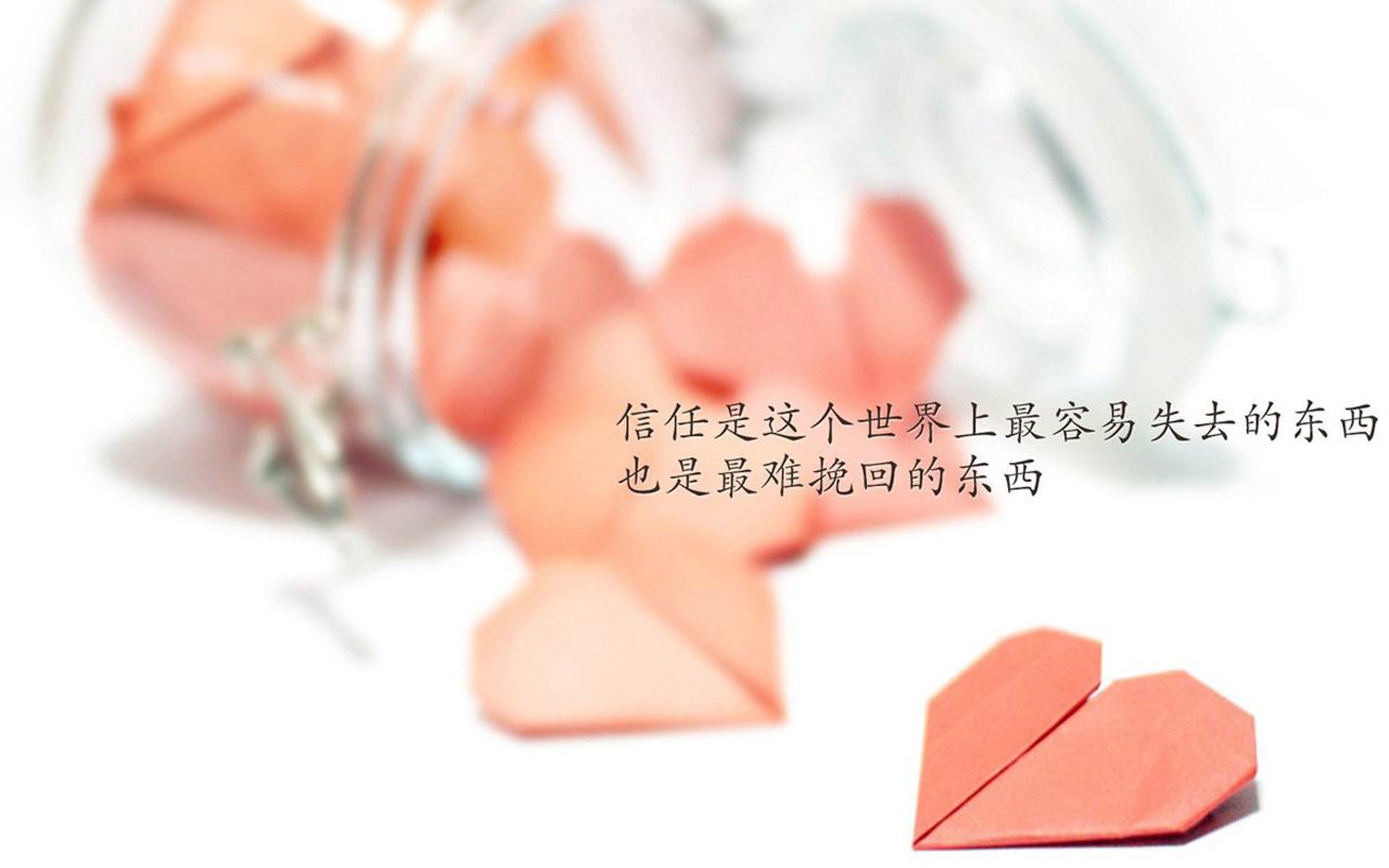kaiyun中国官方网站-极光队全队发挥出色，成功逆转比分，极光队徽
