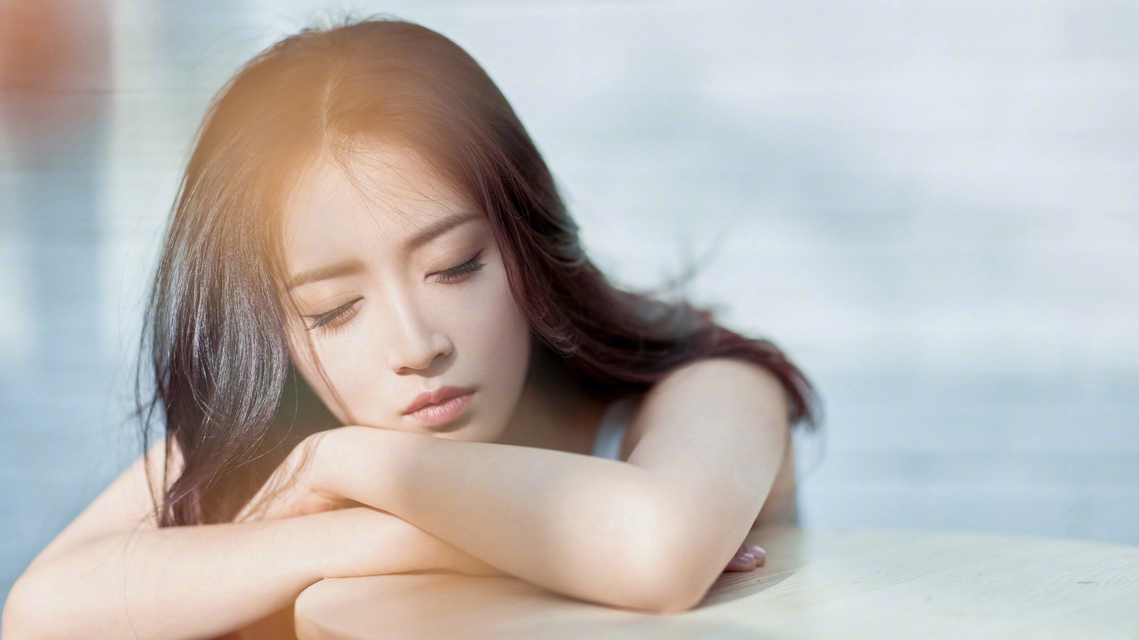 跳水动作流畅奥地利再获高分,澳大利亚的跳水运动员